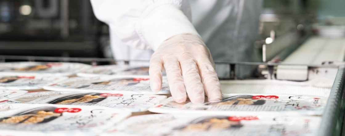 宇和島のじゃこ天ご飯パック製造風景